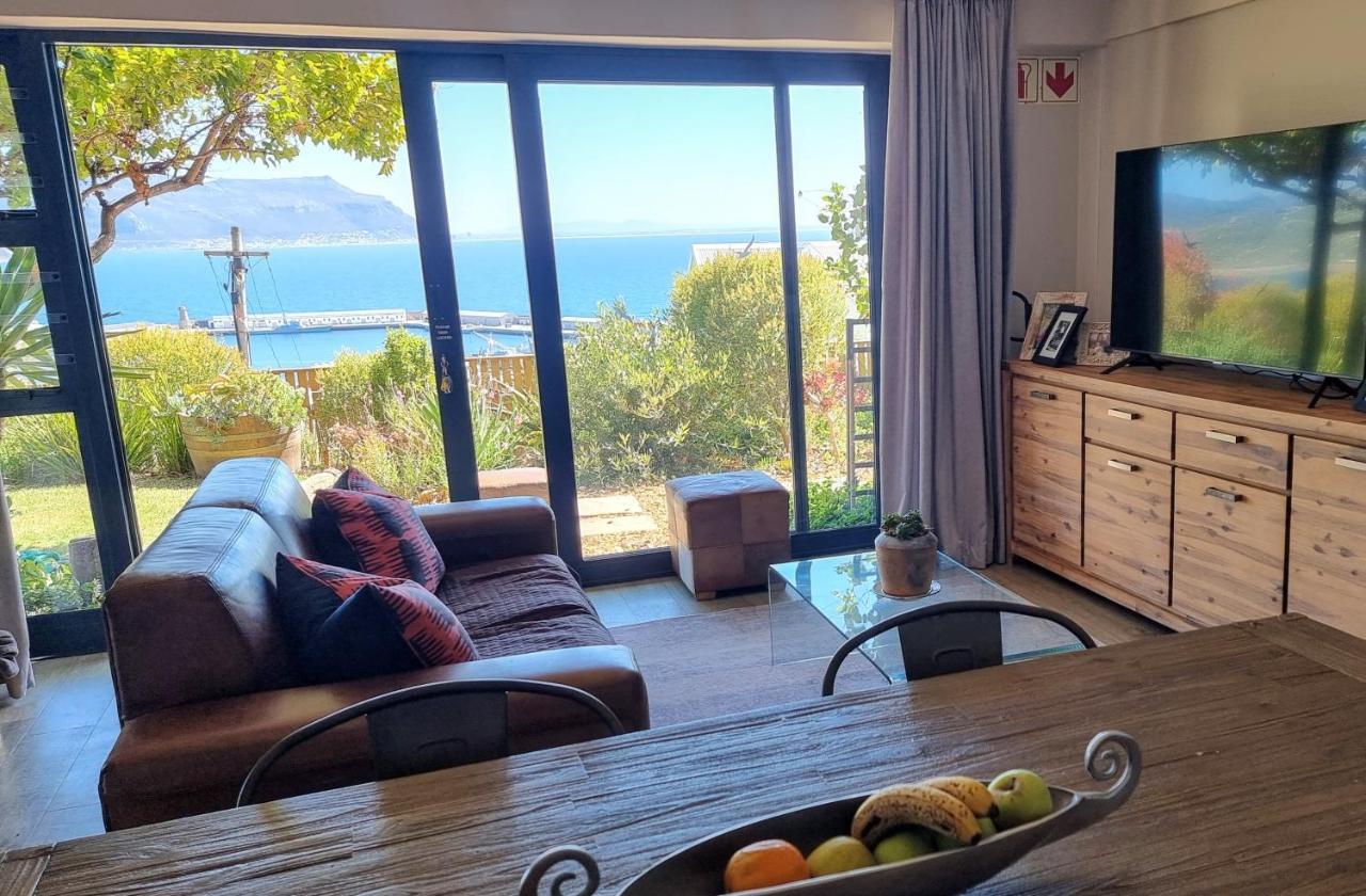Mariner Guesthouse & Villa Simonʼs Town Екстериор снимка