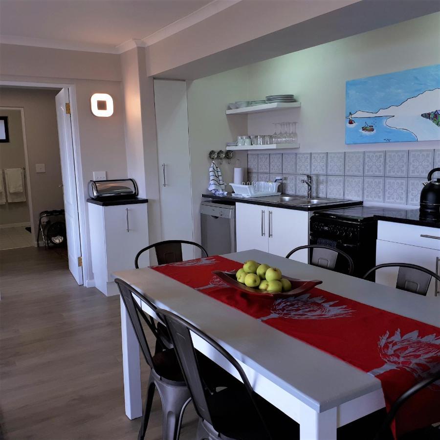 Mariner Guesthouse & Villa Simonʼs Town Екстериор снимка