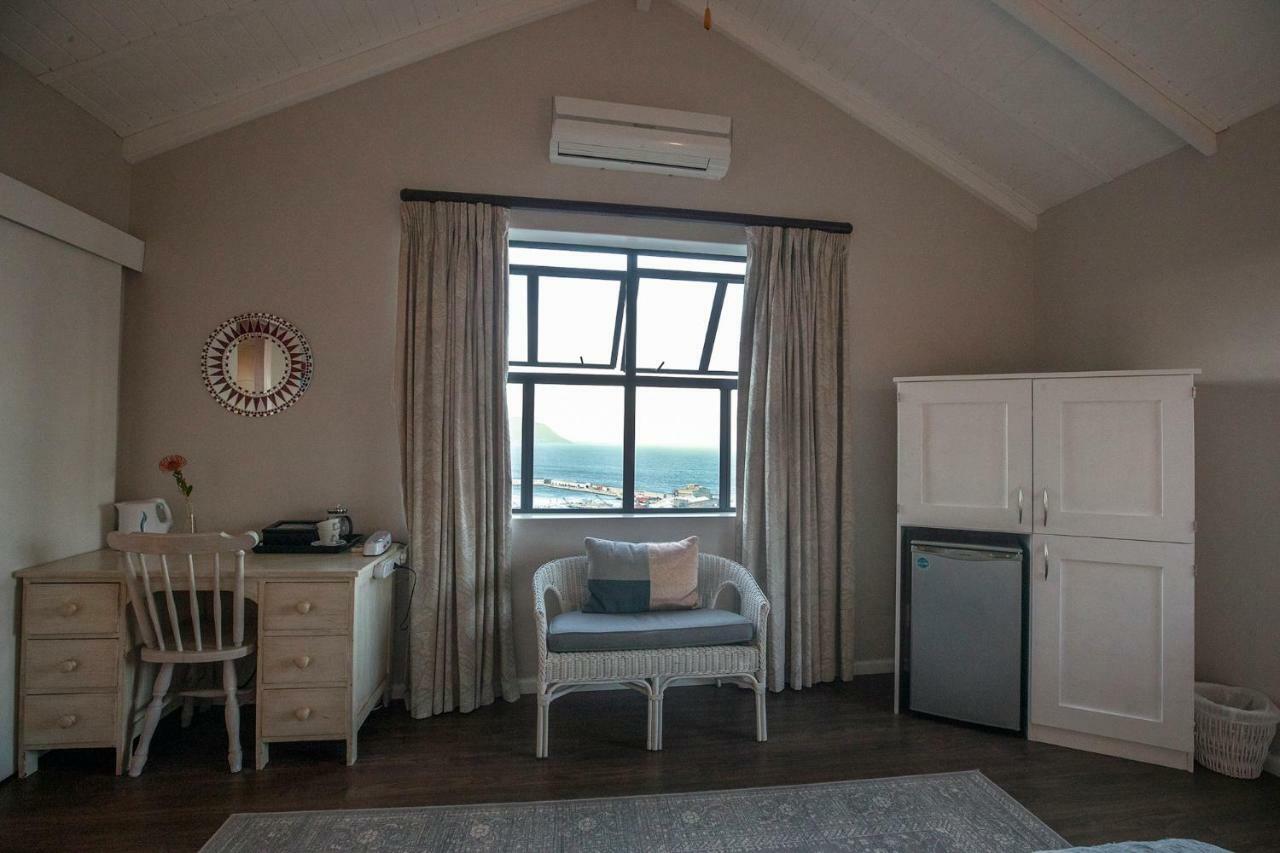 Mariner Guesthouse & Villa Simonʼs Town Екстериор снимка