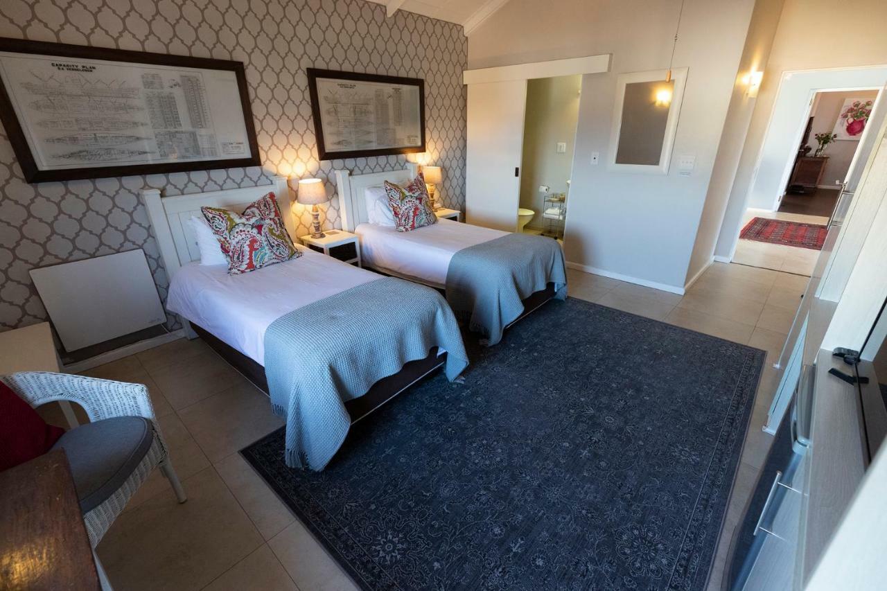 Mariner Guesthouse & Villa Simonʼs Town Екстериор снимка